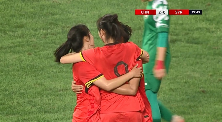 第39分钟，U20女足右路斜传，郑璐破门，U20女足3-0叙利亚女足