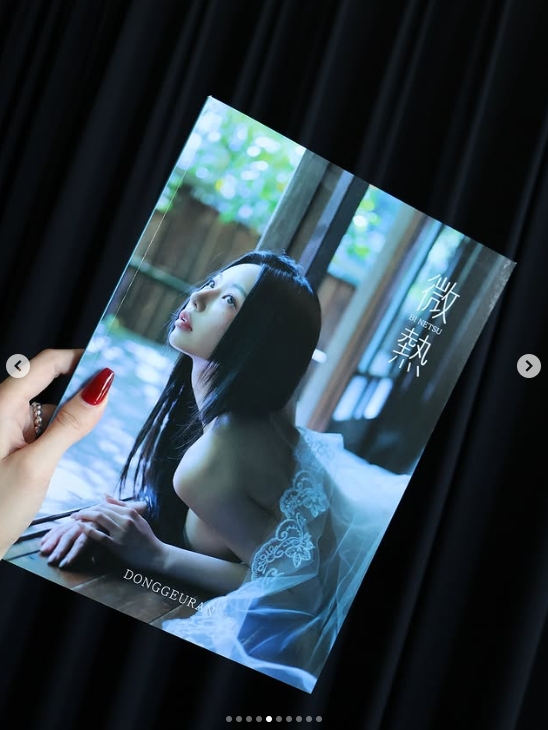 韩版《完蛋美女》演员晒周边图：她真的太会了🤤