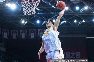山西年轻球员吕加晖将转会至广州龙狮