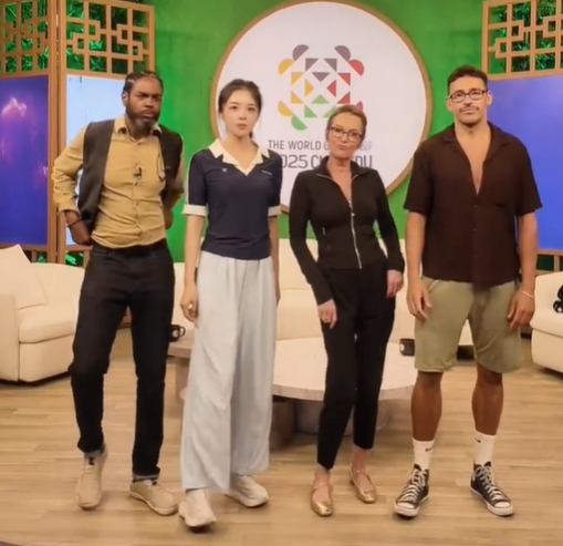 余霜更博晒照：成都世运会第五天，依旧是被充实感填满的一天