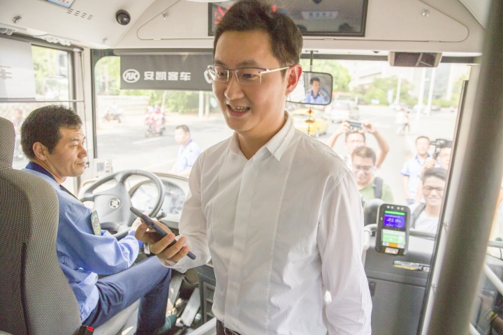 《三角洲》"救"腾讯?腾讯二季度国内游戏收入404亿元 同比增长17%