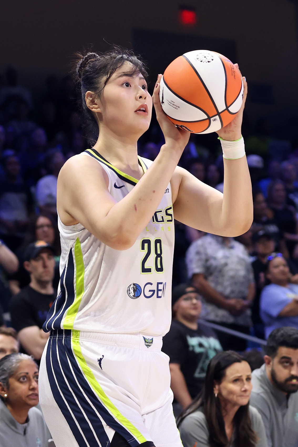 里程碑之夜！李月汝成中国女篮历史第三位在WNBA单场20+的球员