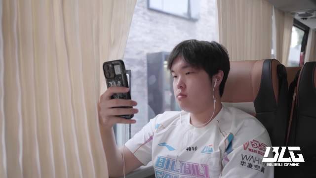 Bin粉丝为Bin求的签：工作不顺，小人作梗，业障所致，忏悔消业