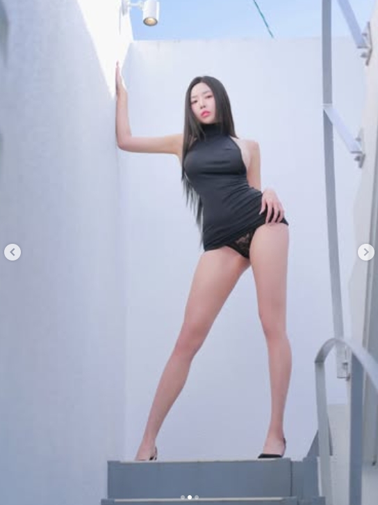 韩版《完蛋美女》演员晒照：这穿搭，建议加入DLC！🤤