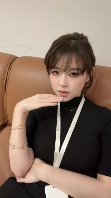 前PUBG美女选手沫子晒照：今日妆造