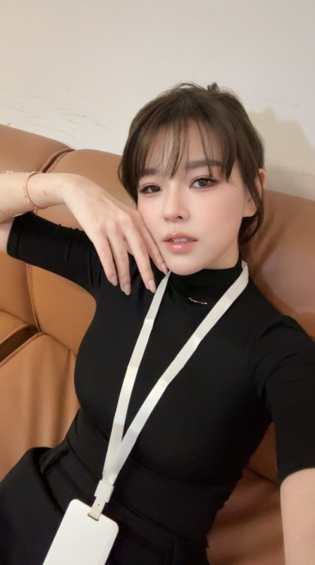 前PUBG美女选手沫子晒照:今日妆造