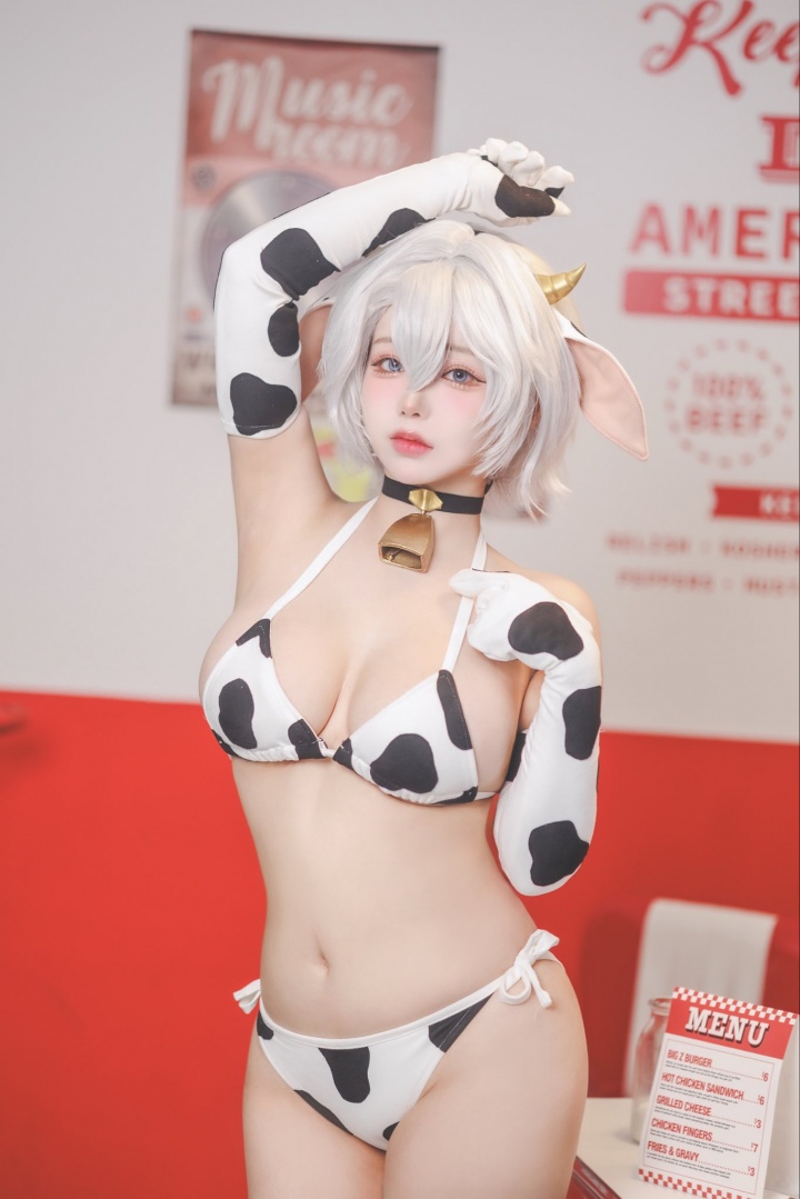 这倒是提醒我了😍《剑星》体模晒奶牛写真图！即将前往泰国