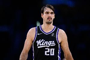 公牛主帅多诺万谈新援萨里奇