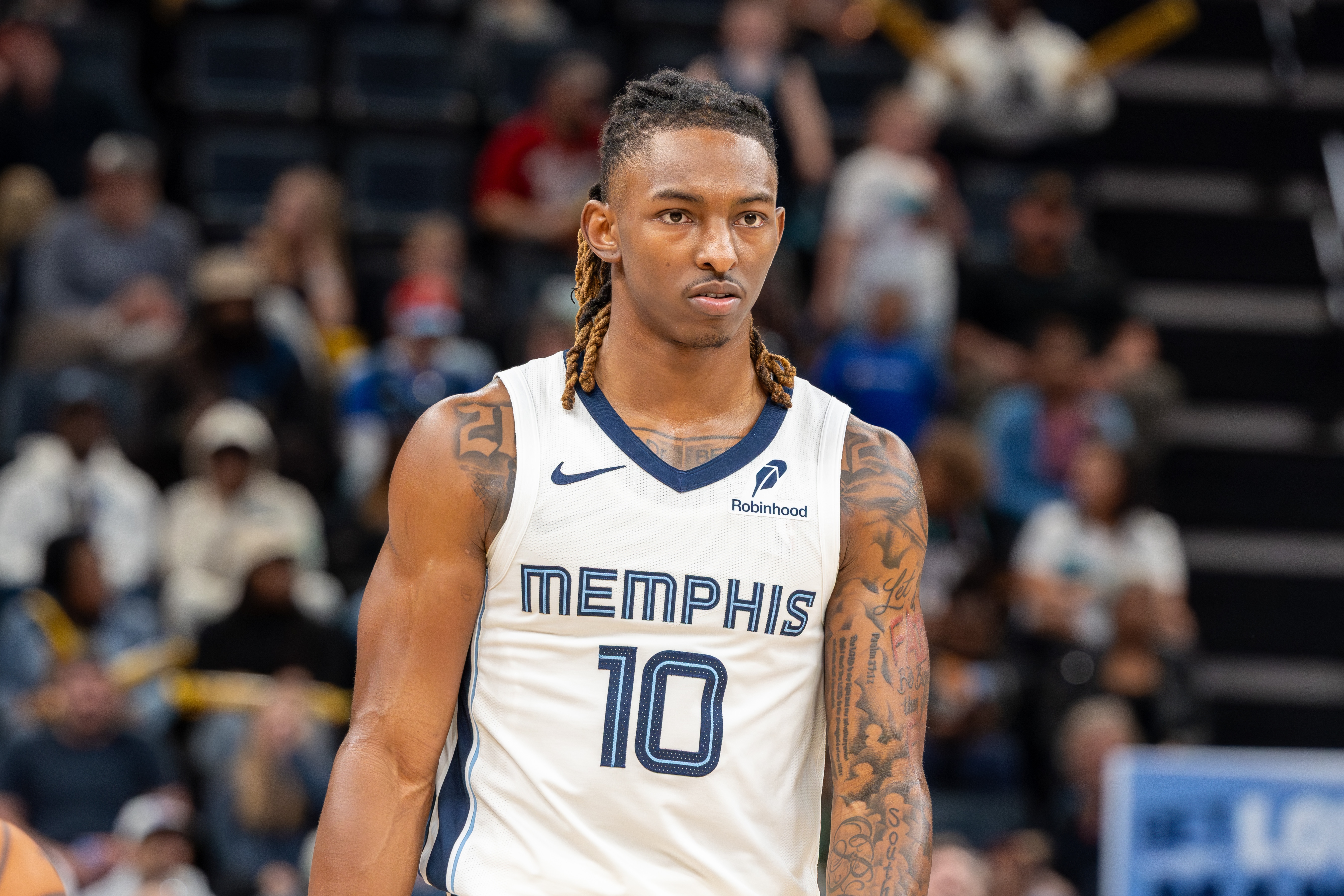 小伙子打得不错！灰熊48号秀斯莫尔替补25分钟砍21+6+9 三分5中4