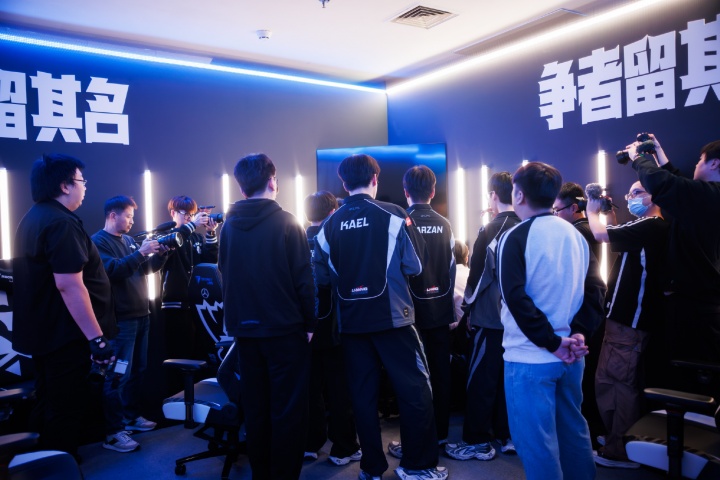 摄影师一村：我离开赛场时见到Tarzan，他没以前那么难过了，心更强了