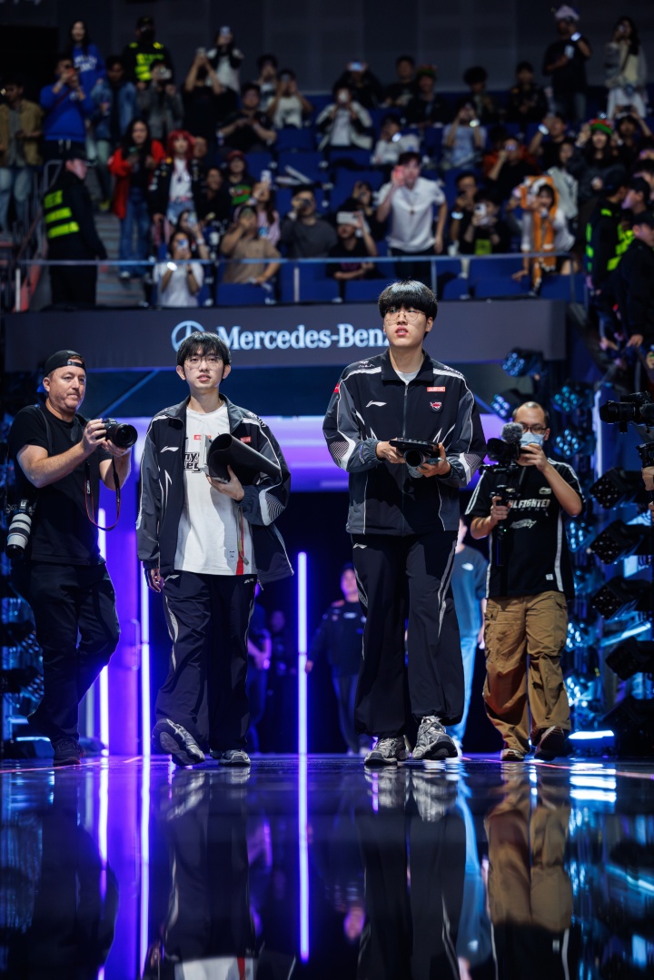 摄影师一村：我离开赛场时见到Tarzan，他没以前那么难过了，心更强了