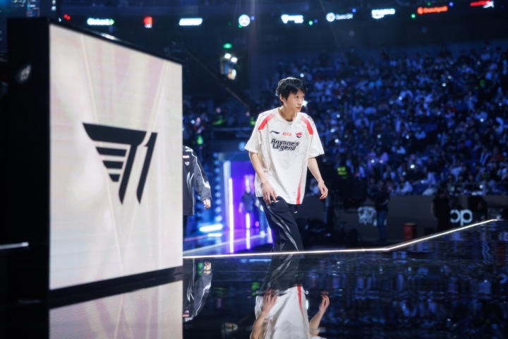 摄影师一村：我离开赛场时见到Tarzan，他没以前那么难过了，心更强了