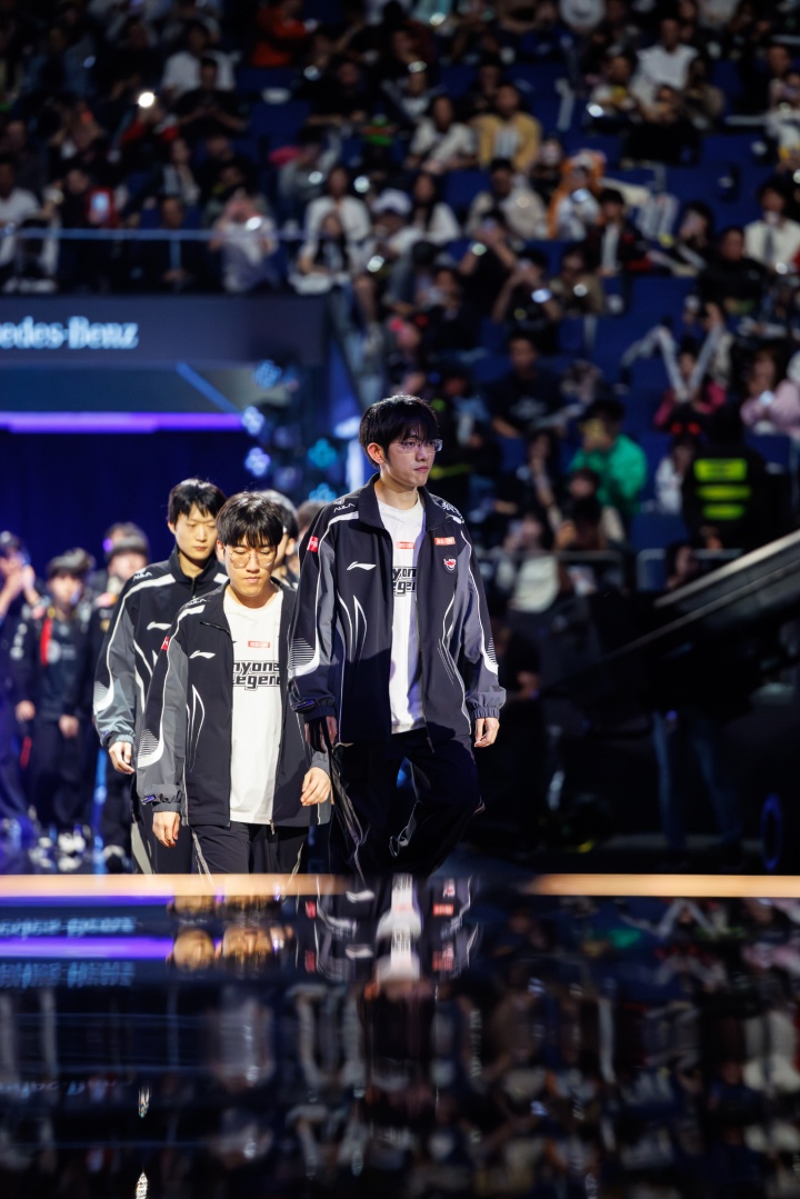 摄影师一村：我离开赛场时见到Tarzan，他没以前那么难过了，心更强了