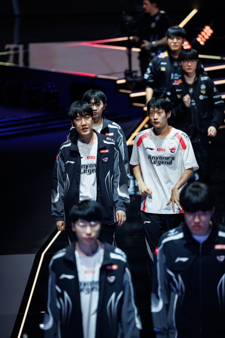 摄影师一村：我离开赛场时见到Tarzan，他没以前那么难过了，心更强了