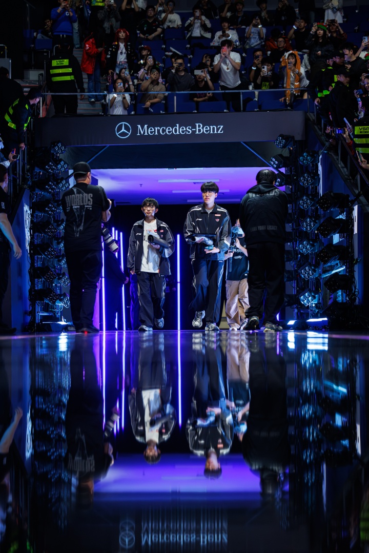 摄影师一村：我离开赛场时见到Tarzan，他没以前那么难过了，心更强了