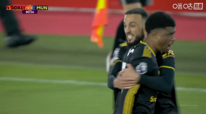 关键先生！阿玛德第81分钟凌空世界波，曼联扳平比分