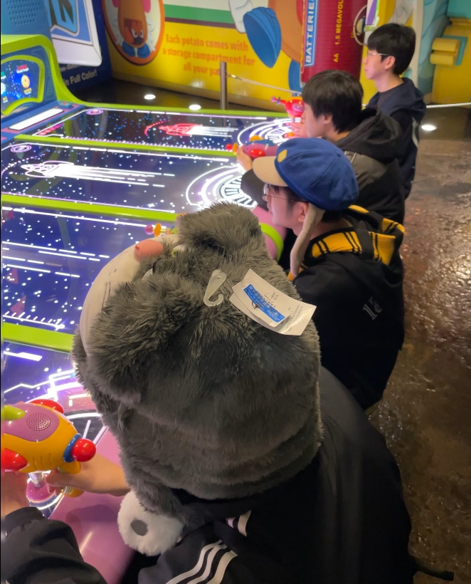 【QY球友会】AL都是好兄弟啊!Tarzan更博迪斯尼游玩照:带孩子们迪士尼打卡✅