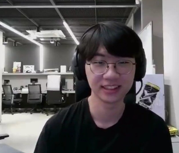 【万博电竞】如何评价去年11月9日Doran还在直播待业感叹自己运气不好,一年后就要冲击S冠了?