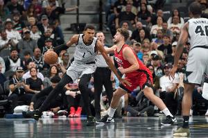 乌度卡谈火箭不敌马刺之战