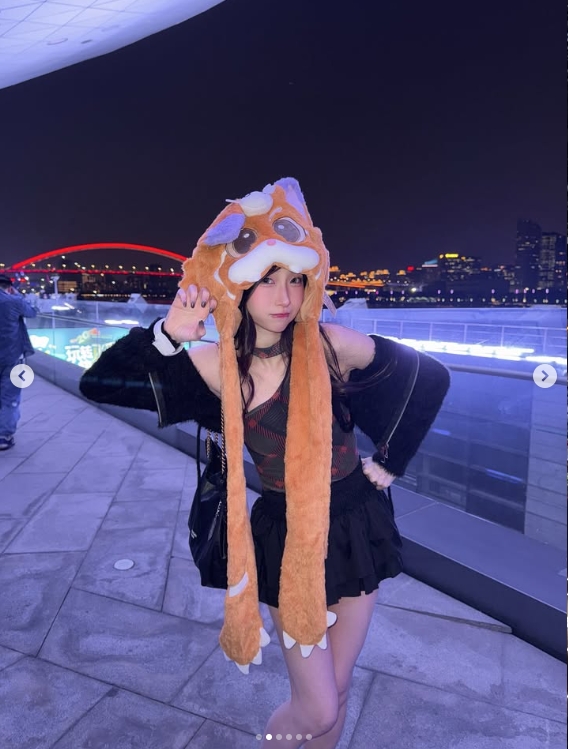 Faker美女粉丝晒照：第二次跟Faker約會 還是一如既往的帥👍🏻