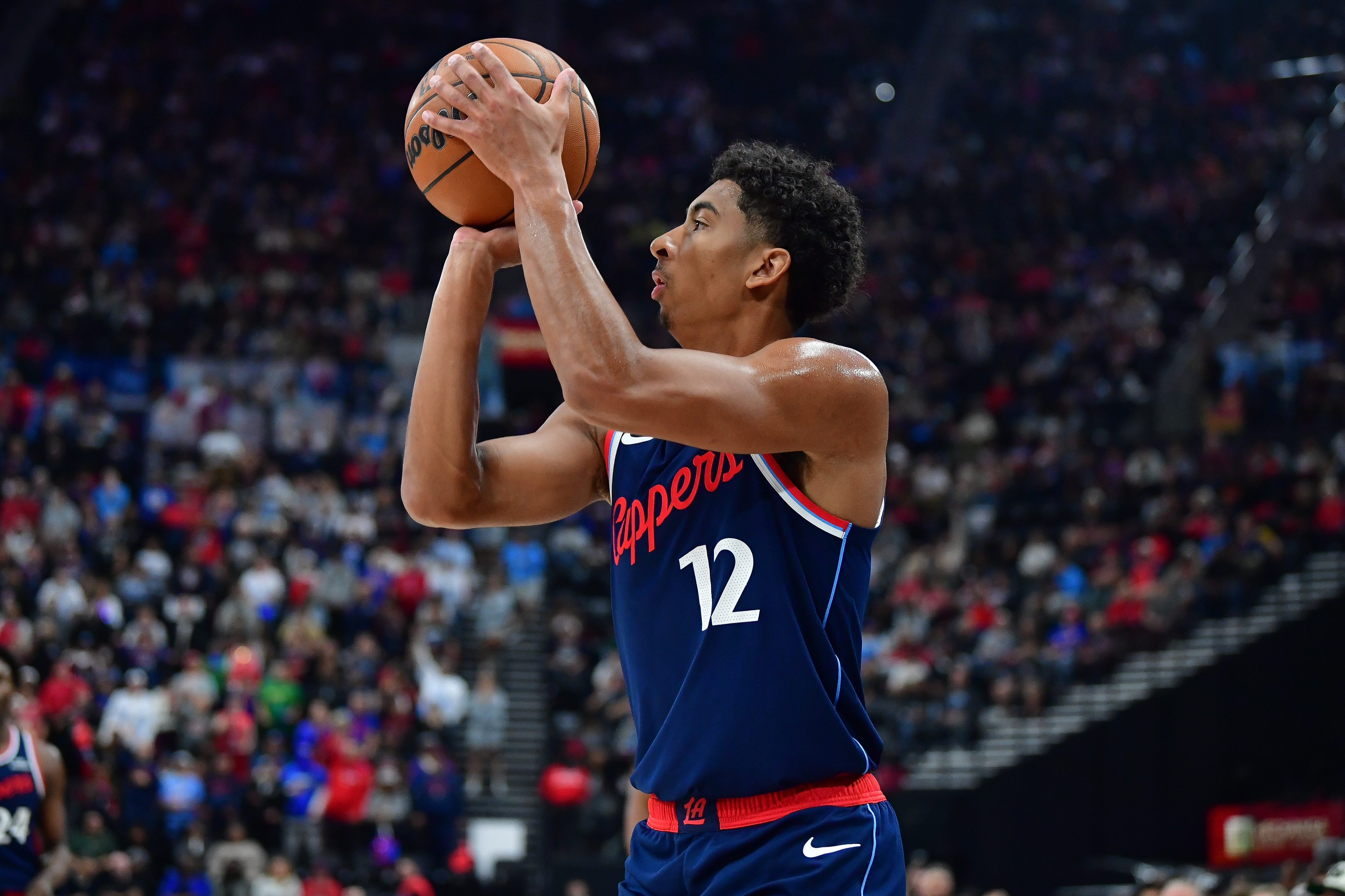 【体育资讯】质疑声中迎来爆发！哈登关键时刻力挽狂澜 无卡快船客场翻盘取胜(图4)