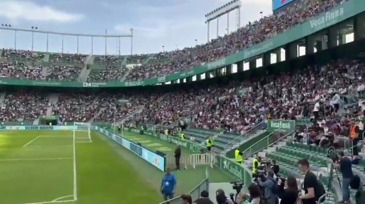 【QY球友会】万众瞩目🔥阿根廷训练免费开放,超2万球迷现场看梅西训练