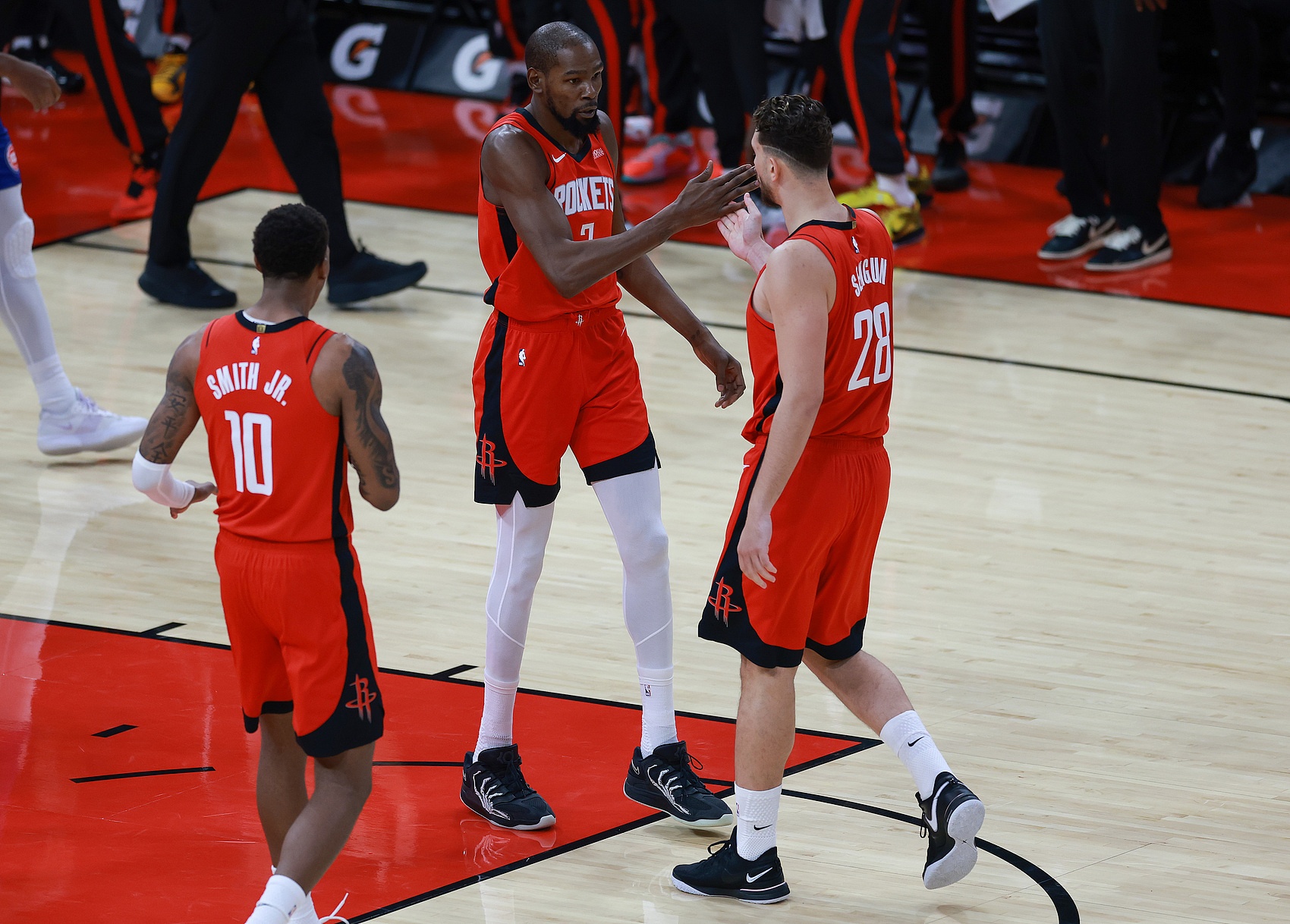 【精彩资讯】渐入佳境!火箭三分短板得到改善 篮板与球权优势愈发明显(图1) 【精彩资讯】渐入佳境!火箭三分短板得到改善 篮板与球权优势愈发明显(图1)