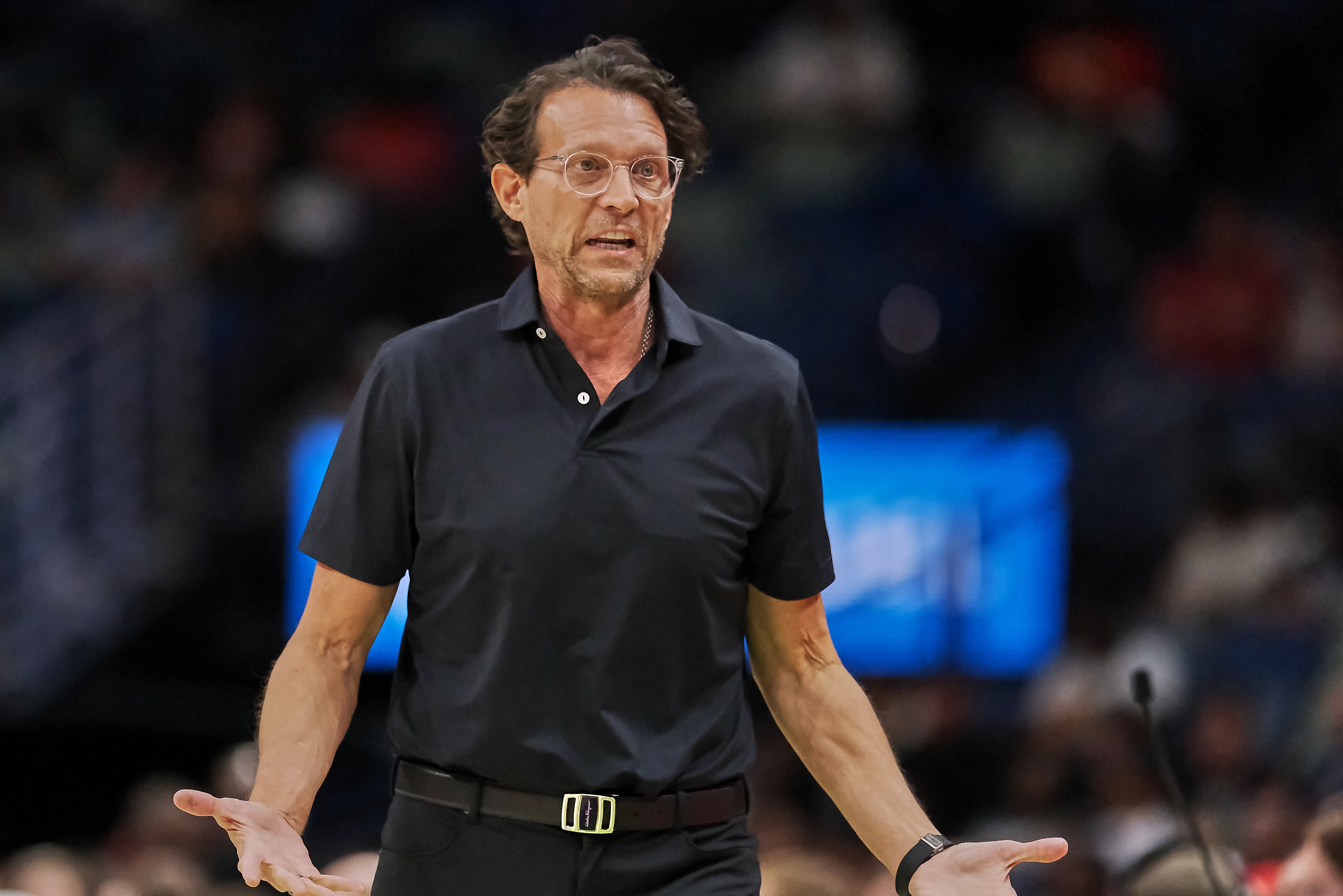 斯奈德：这场的比赛节奏对火箭有利 他们抢下22个进攻篮板是关键