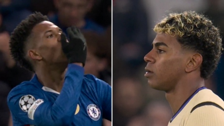 镜头艺术📸埃斯特旺一条龙破门后导播秒切，亚马尔面无表情