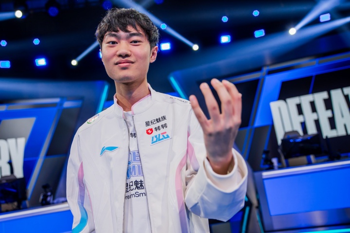 你想在BLG结束职业生涯？Knight合同到期后将年龄将来到27岁