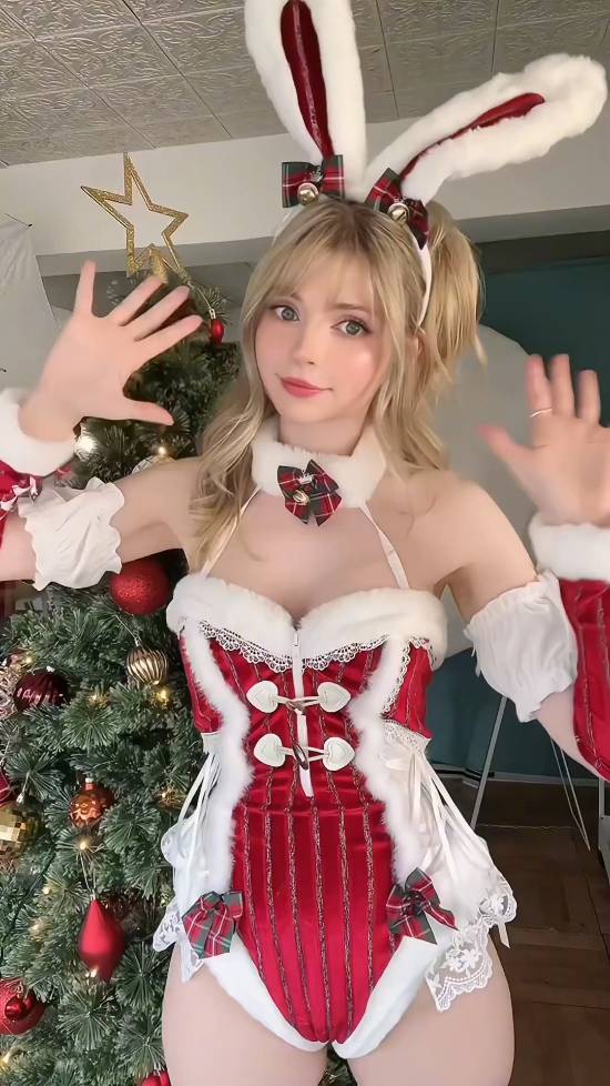 圣诞小兔来啦!艾什莉体模分享圣诞造型美照