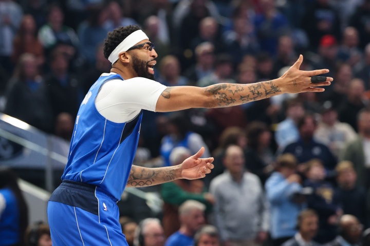 不容易！浓眉垃圾时间终于拿到首分 下一个暂停“打卡下班”