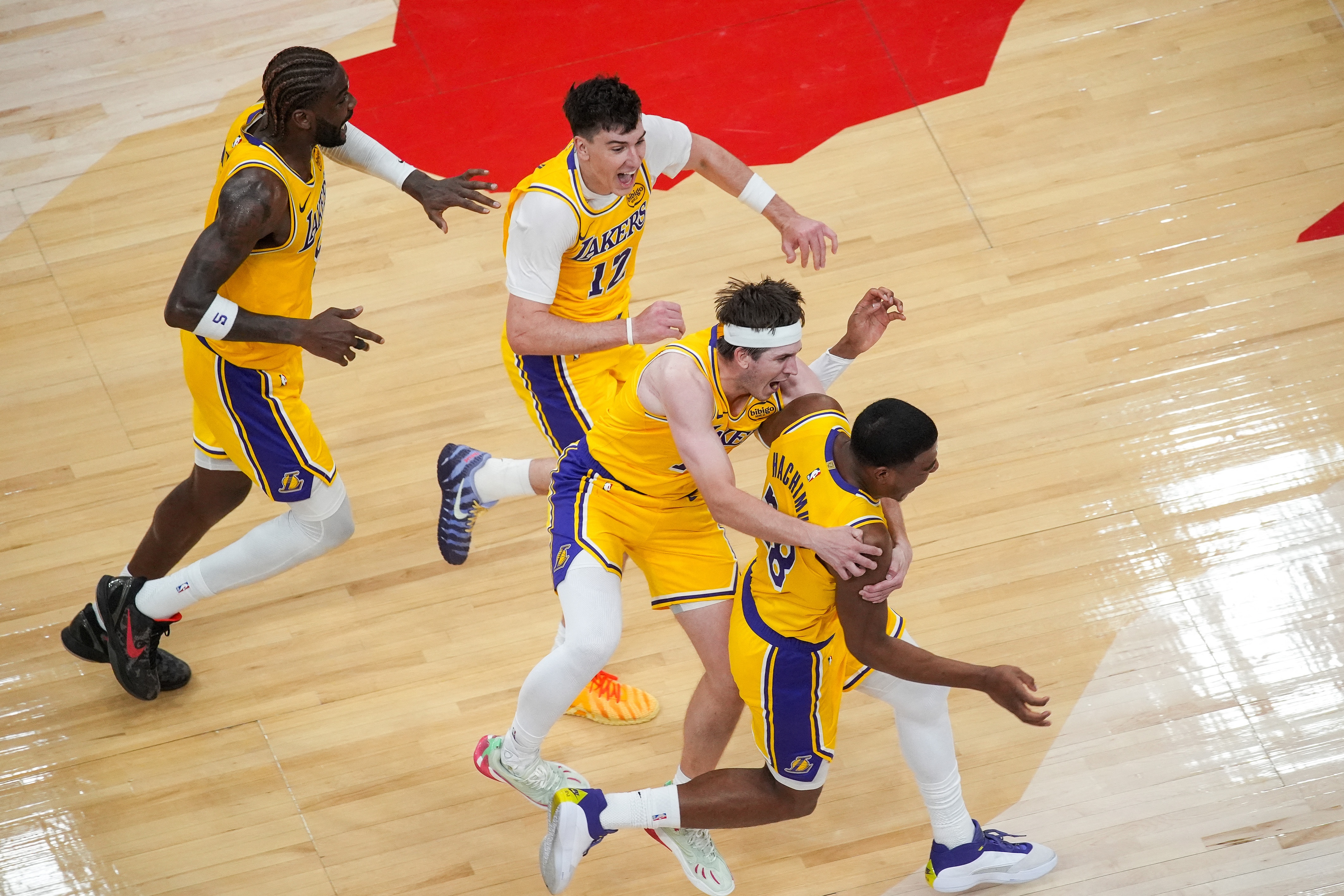 【体育头条】湖媒:湖人目前争冠无望 詹姆斯心不在焉&复出后球队就状况不佳(图3) 【体育头条】湖媒:湖人目前争冠无望 詹姆斯心不在焉&复出后球队就状况不佳(图3)