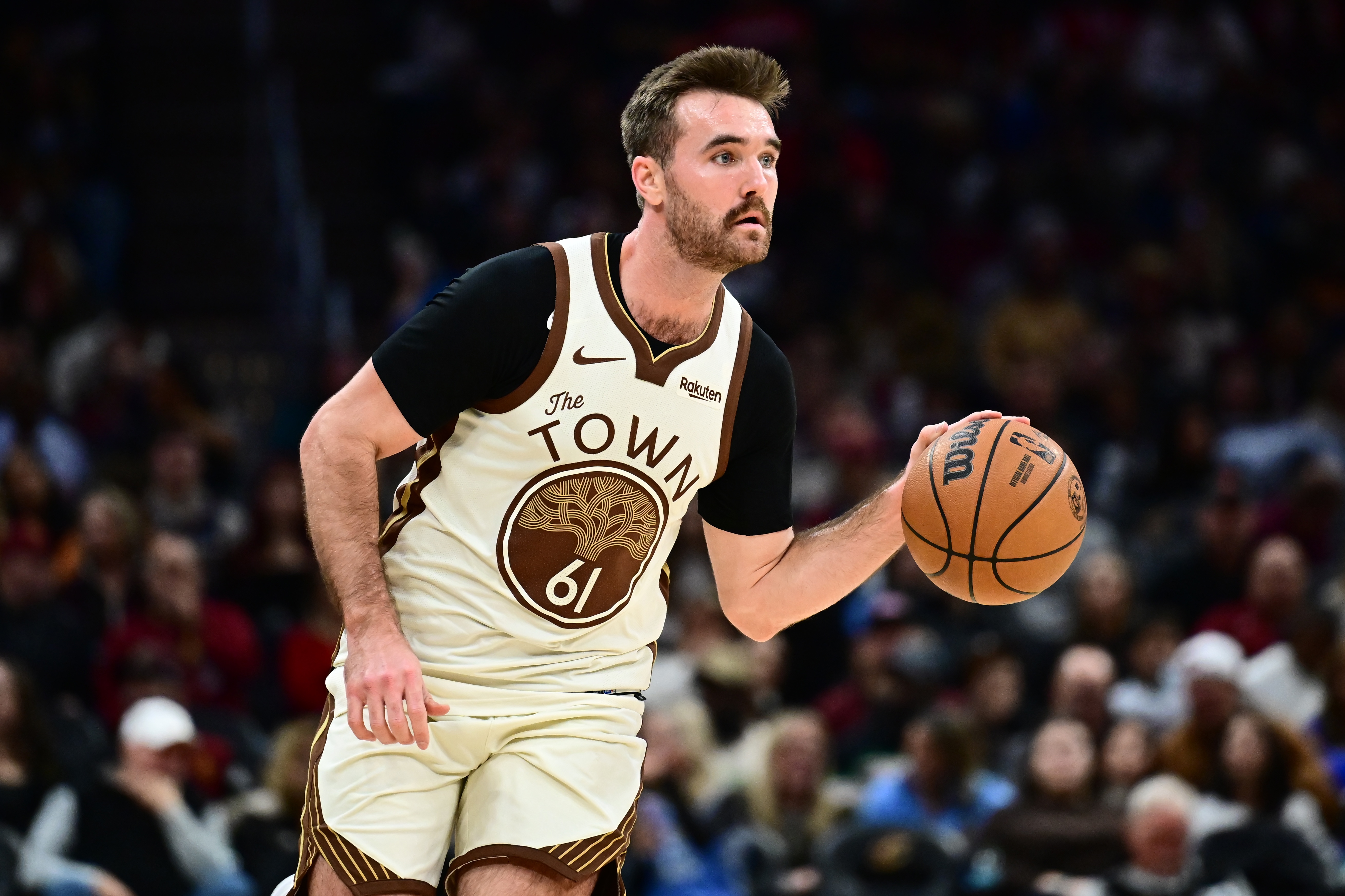 斯潘塞：曲棍球和篮球有类似之处 我是一个团队至上的球员