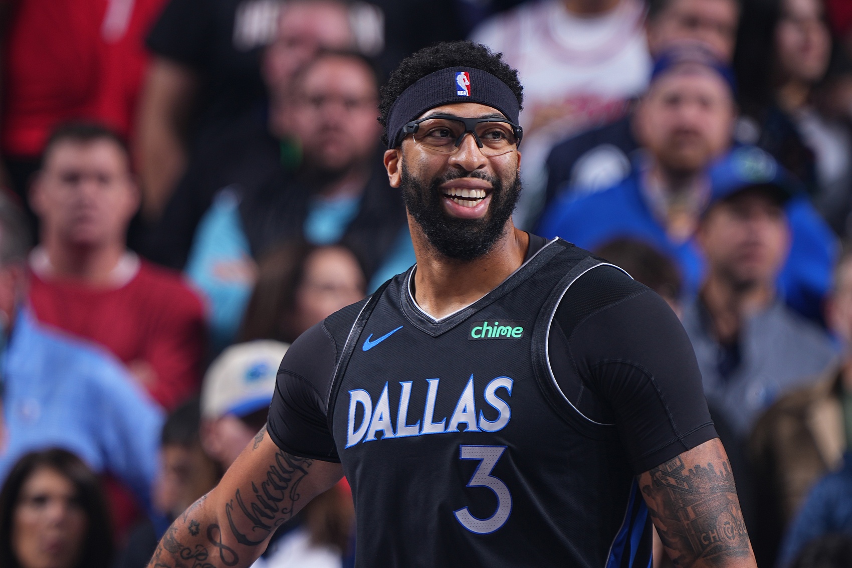 擎天白玉柱！浓眉一扫昨日阴霾19中14拿下29分8板2断1帽闪爆全场