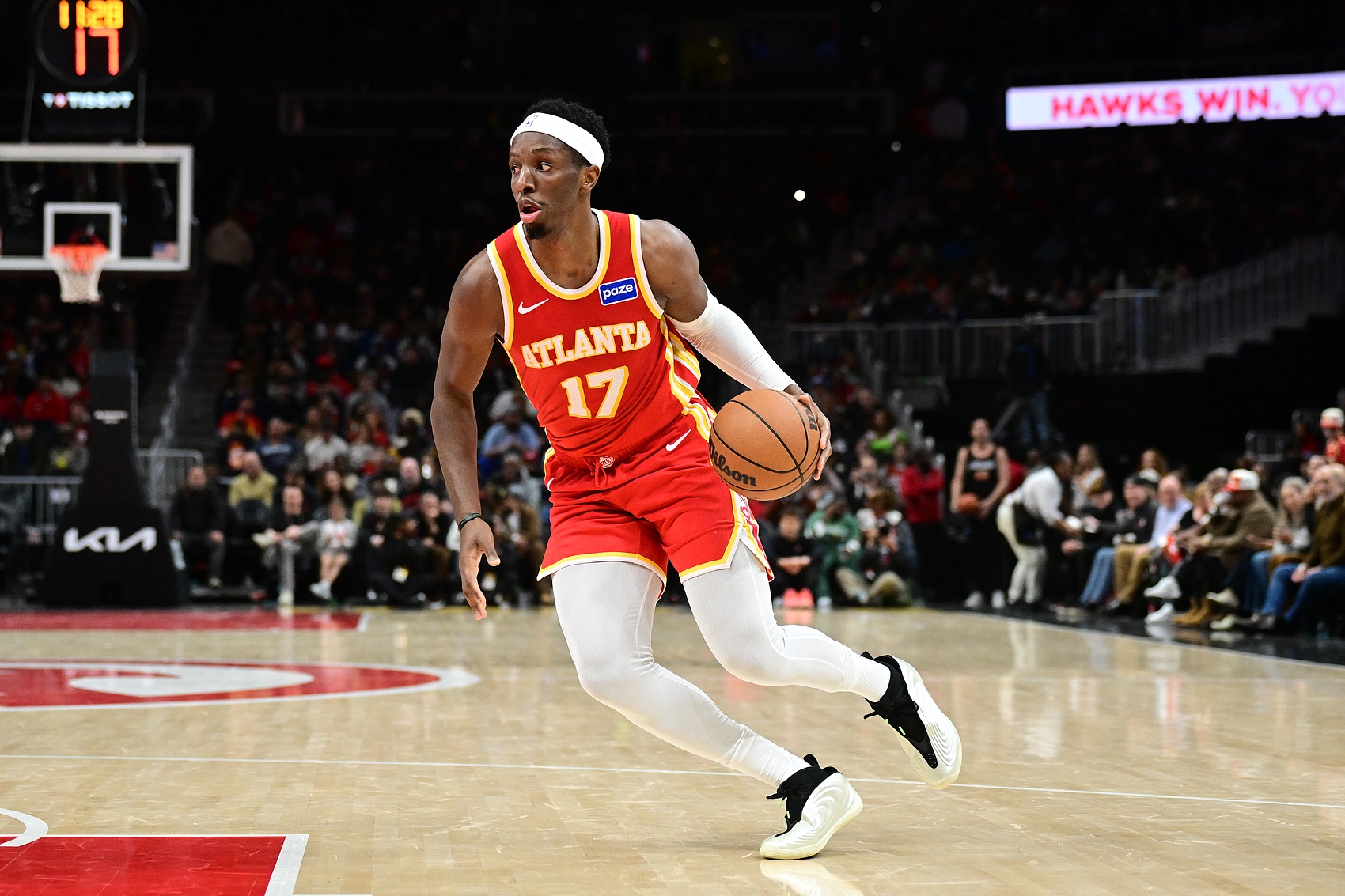 内线支柱！奥孔武半场9中6砍下20分5板 罚球6中6