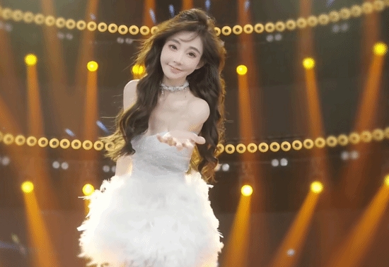 【QY球友会】3000万粉丝网红冯提莫复播 自称停播因甲状腺癌复发转移