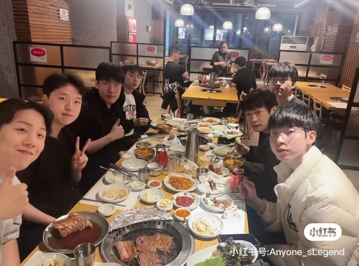 AL官方分享:队伍全员抵达韩国集训!