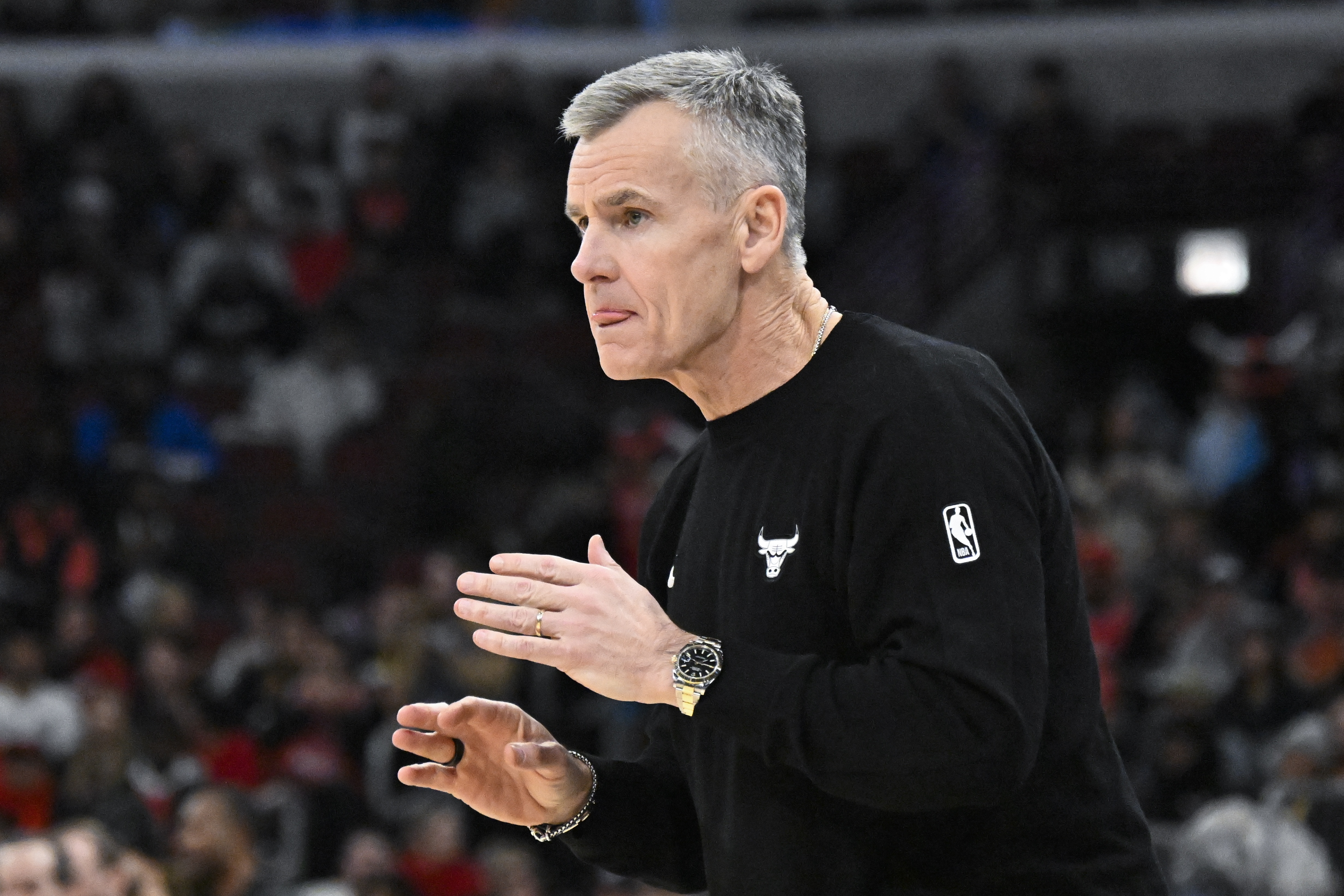 篮筐加了盖？公牛首节21中4 其中三分球12中1 仅得13分