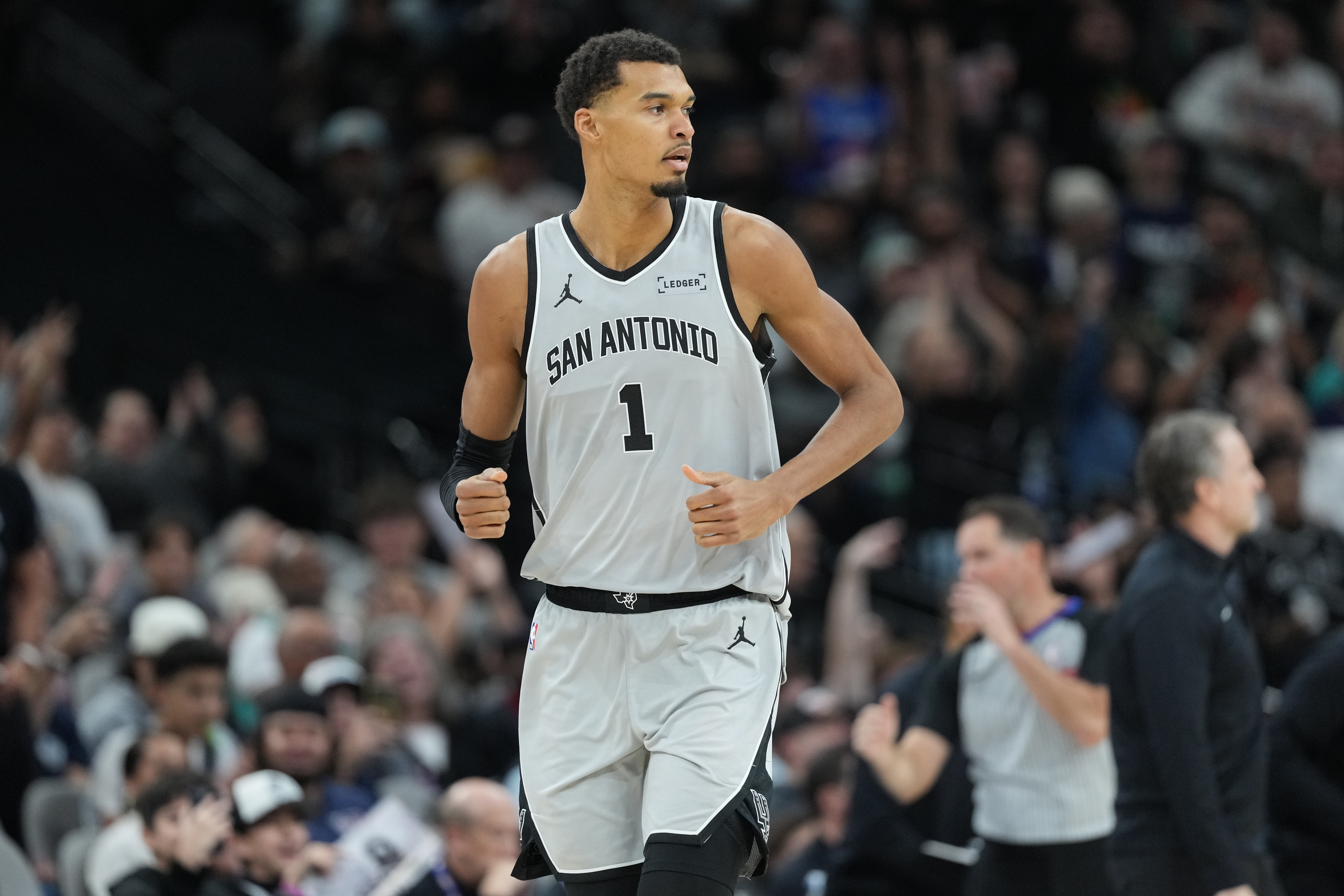 [球迷报道]【直播吧评选】12月20日NBA最佳球员(图4)