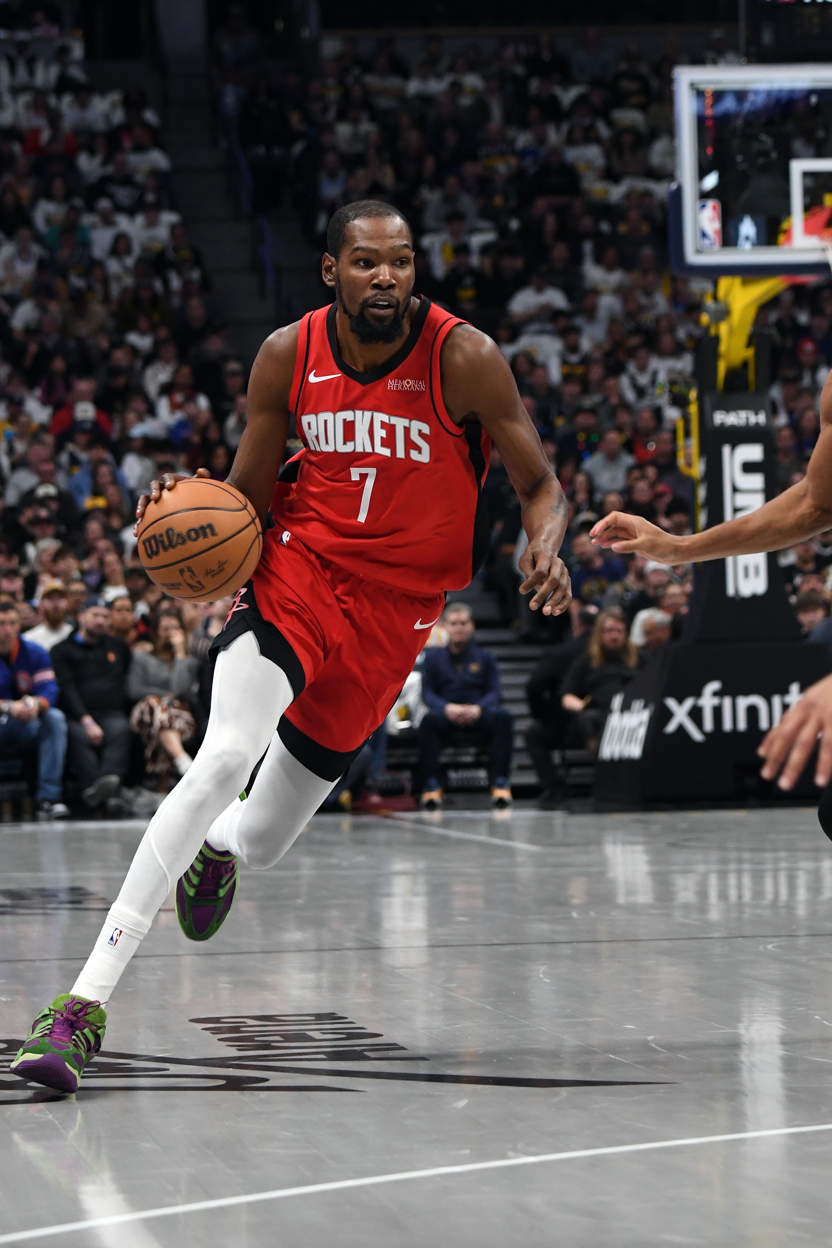 【球迷报道】杜兰特:末节手感不佳是球队崩盘原因 下半场我们未打出应有水准(图1) 【球迷报道】杜兰特:末节手感不佳是球队崩盘原因 下半场我们未打出应有水准(图1)