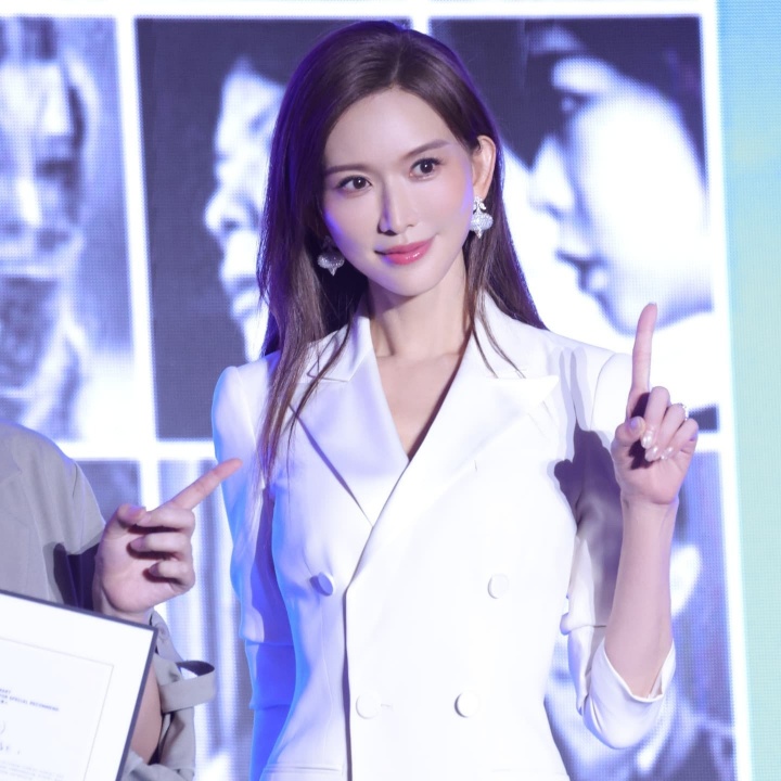 [赛事追踪]还是宝岛联⬆️赛会玩！一队请来悠亚 另一队请来“优雅女神”林志✌️玲(图3)