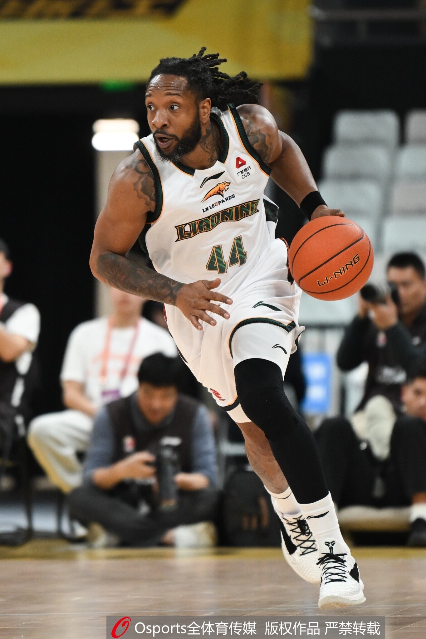 [你怎么看？]媒体人：威尔斯将缺席对阵深圳的比赛 辽篮今晚3外援出战(图1)