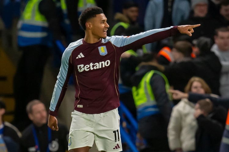 【推荐】不鸣则已一鸣惊人!沃特金斯前24场3球1助,本场替补双响逆转蓝军(图1) 【推荐】不鸣则已一鸣惊人!沃特金斯前24场3球1助,本场替补双响逆转蓝军(图1)