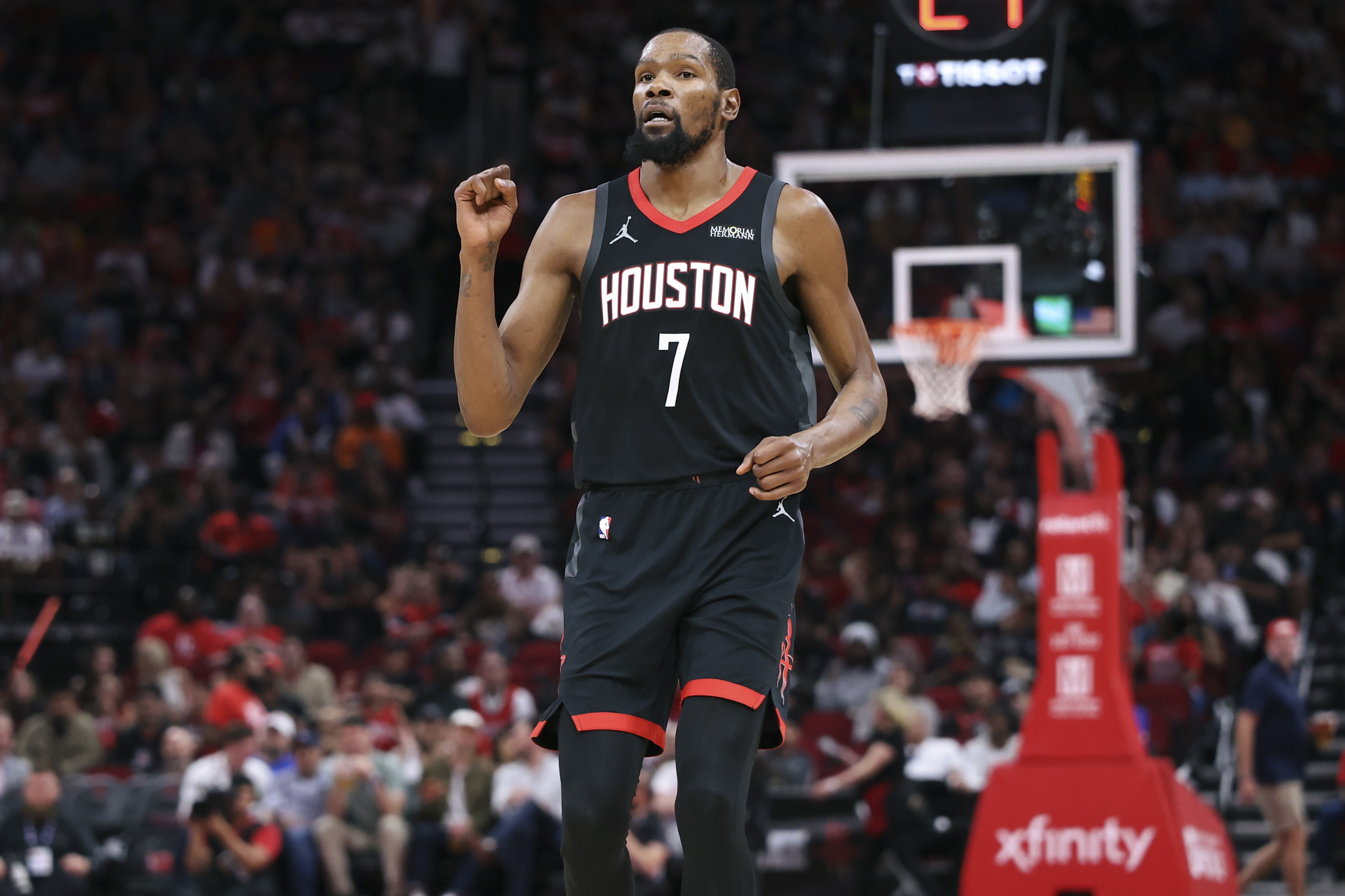 [火箭]球队抢下18个前场板！杜兰特：进攻回合越多越好 这就是取胜之匙(图1)