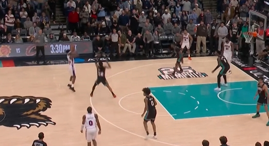 【体育资讯】末节+加时狂轰16分！探花秀埃奇库姆空位三分冷血绝杀！(图3)