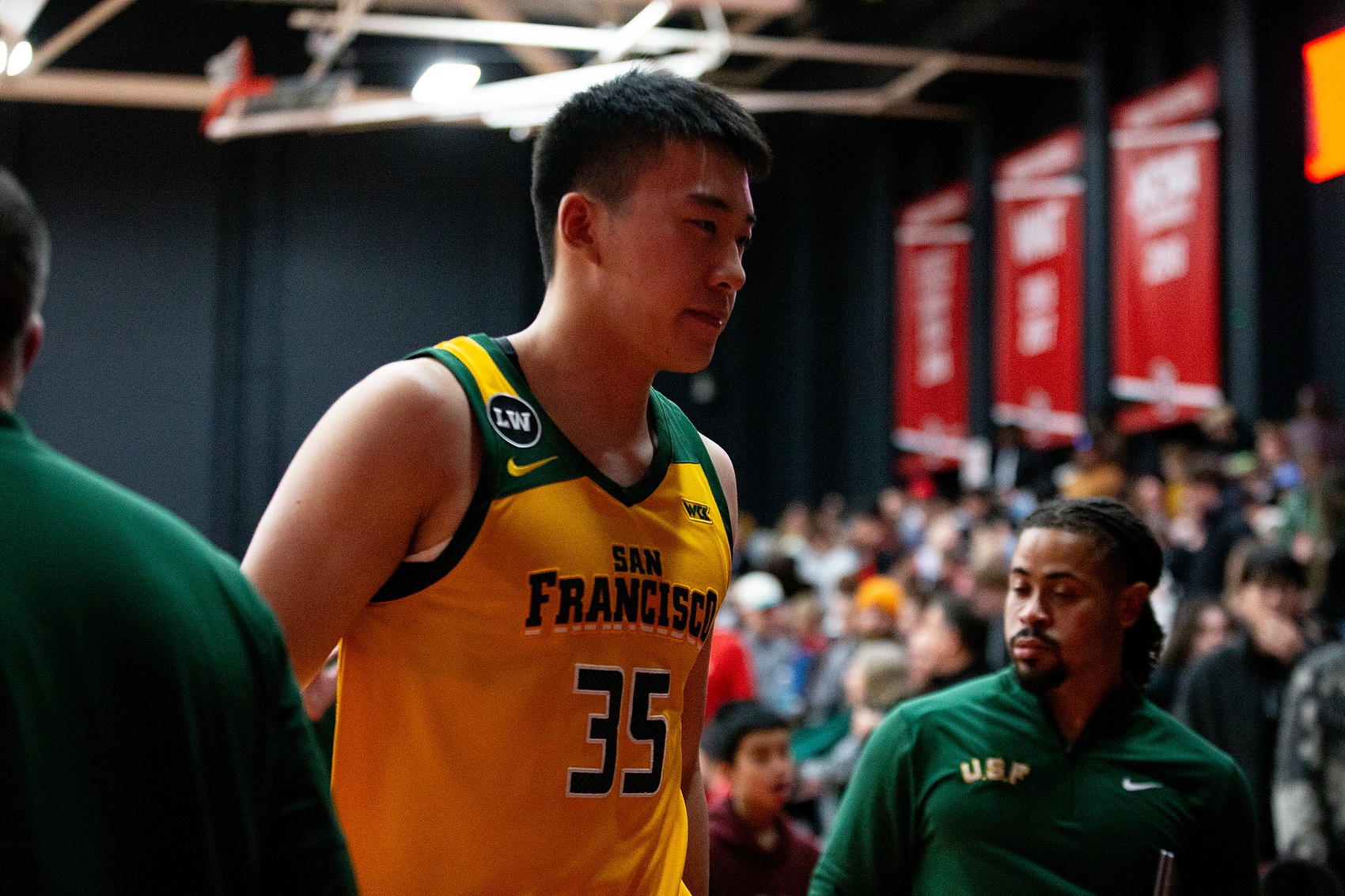 【CBA】赛季第一次两双!NCAA:王俊杰贡献12分12板3助1帽 狂抢6个前场板(图1) 【CBA】赛季第一次两双!NCAA:王俊杰贡献12分12板3助1帽 狂抢6个前场板(图1)