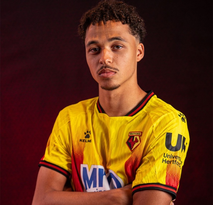 格瓦迪奥尔重伤，沃特福德官方：曼城召回外租后卫阿莱恩