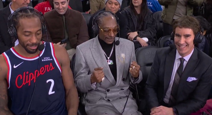 [球迷报道]漏吹暴怒吃2T！狗爷调侃科尔被驱逐：都别拦我！把我钱包拿出来！(图3)