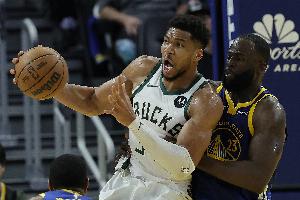 字母哥一笑置之, 德雷蒙德倍感压力：NBA转会传闻环绕